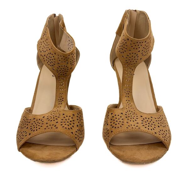 Torrid Faux Suede T-Strap Floral Cut Out Zip Stilleto Heel Sandals Sz 11 Boho - Picture 3 of 14